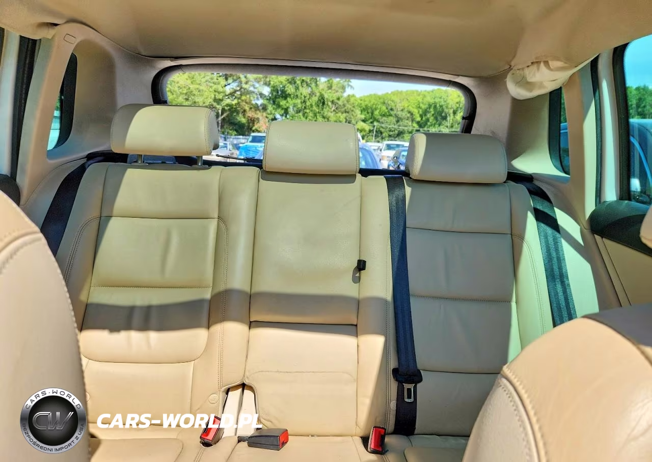 2011 Volkswagen Tiguan S VIN:WVGBV7AX3BW521837 - 10
