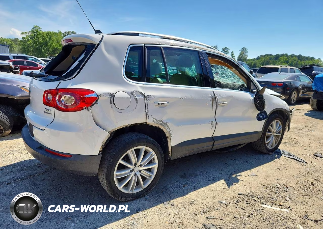 2011 Volkswagen Tiguan S VIN:WVGBV7AX3BW521837 - 3