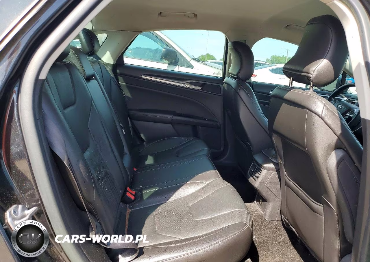 2015 Ford Fusion Titanium VIN:3FA6P0K94FR196797 - 10