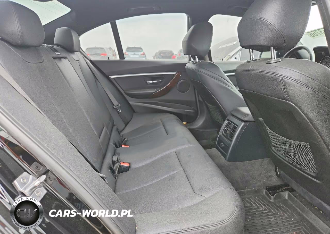 2018 BMW 330 Xi VIN:WBA8D9G58JNU66791 - 10