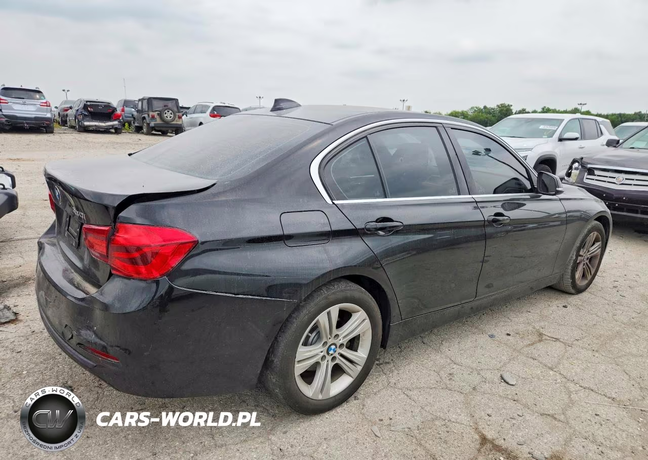 2018 BMW 330 Xi VIN:WBA8D9G58JNU66791 - 3