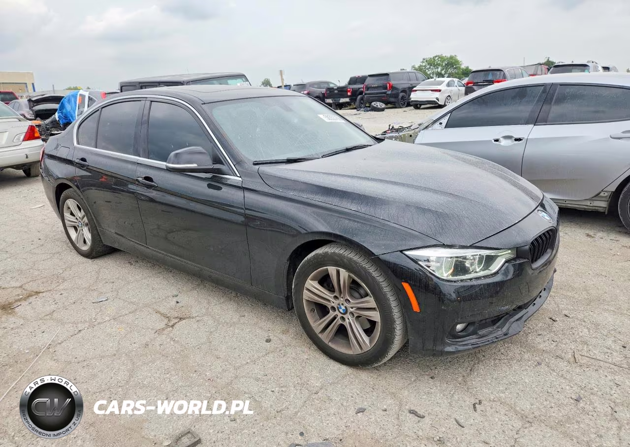 2018 BMW 330 Xi VIN:WBA8D9G58JNU66791 - 4
