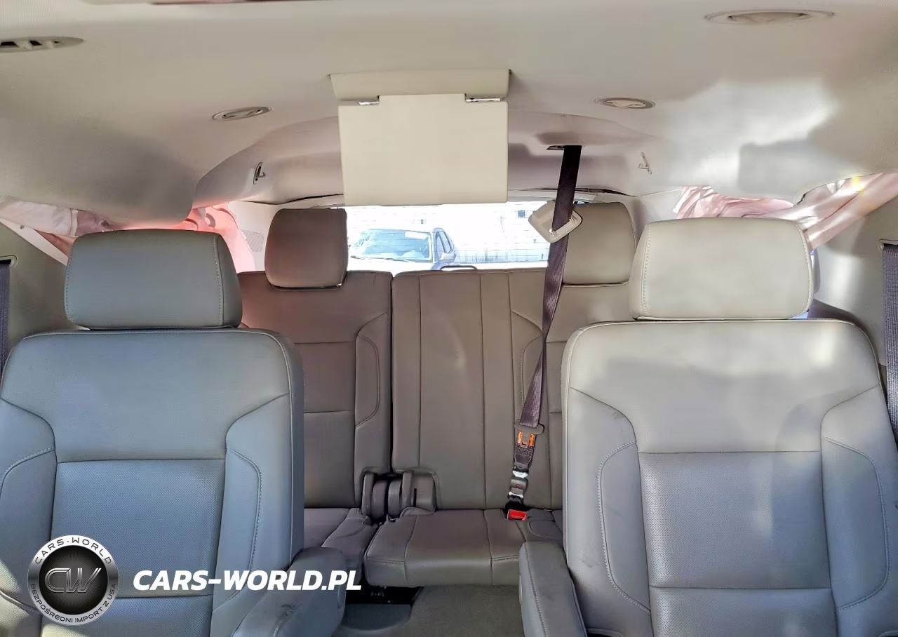 2017 Chevrolet Suburban Premier VIN:1GNSCJKC4HR343695 - 10