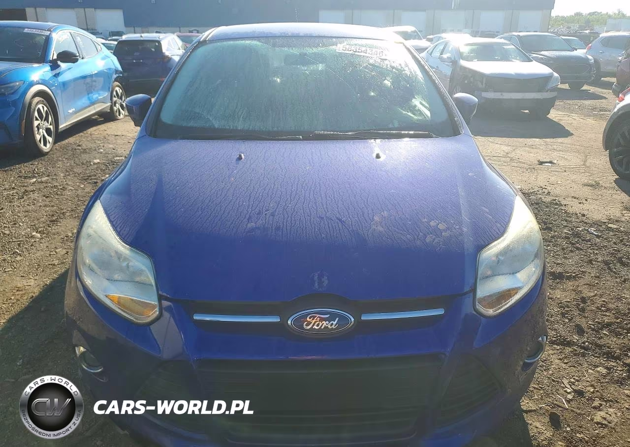 2014 Ford Focus Se VIN:1FADP3K27EL195071 - 5