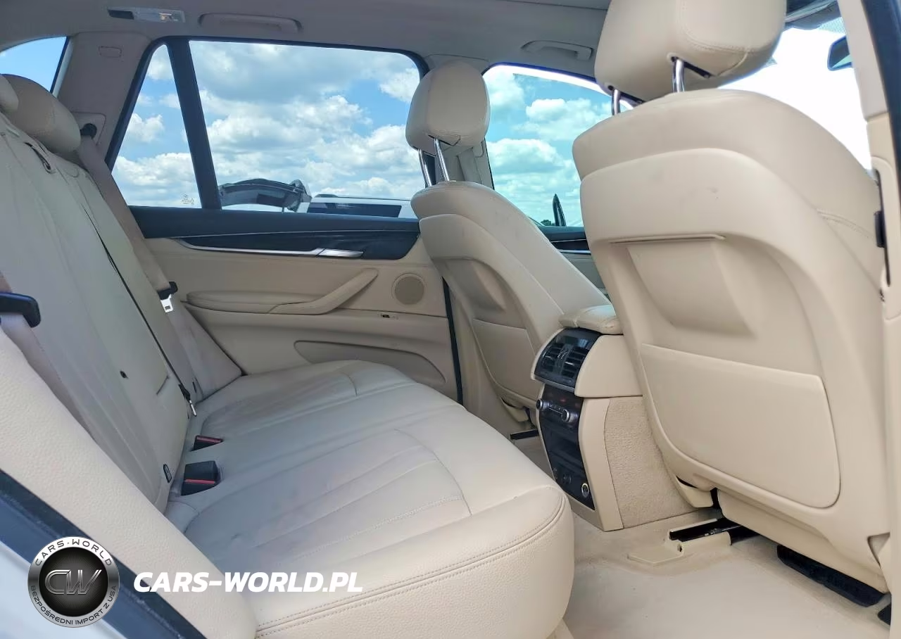 2015 BMW X5 xDrive35I VIN:5UXKR0C50F0K60850 - 11