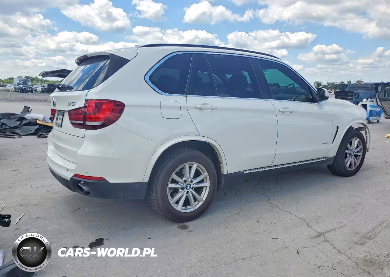 2015 BMW X5 xDrive35I VIN:5UXKR0C50F0K60850 - 3