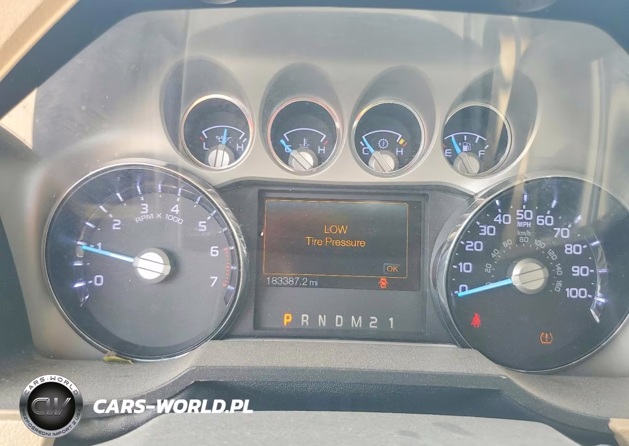 2016 Ford F250 Super Duty VIN:1FT7W2B61GEB82153 - 9