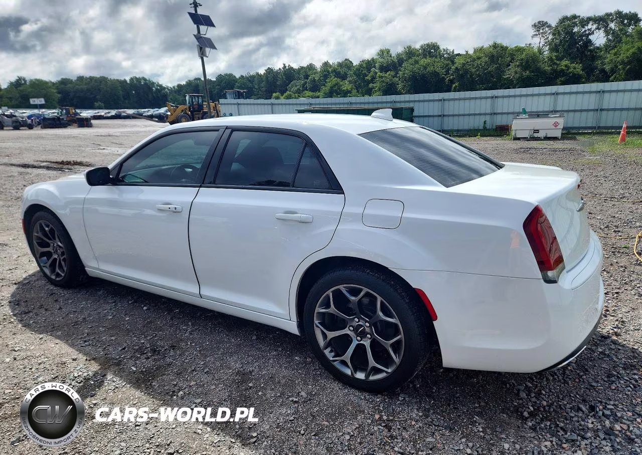 2015 Chrysler 300 S VIN:2C3CCABG8FH772873 - 2