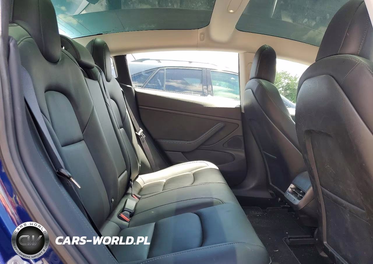 2018 Tesla Model 3 VIN:5YJ3E1EB7JF115373 - 10