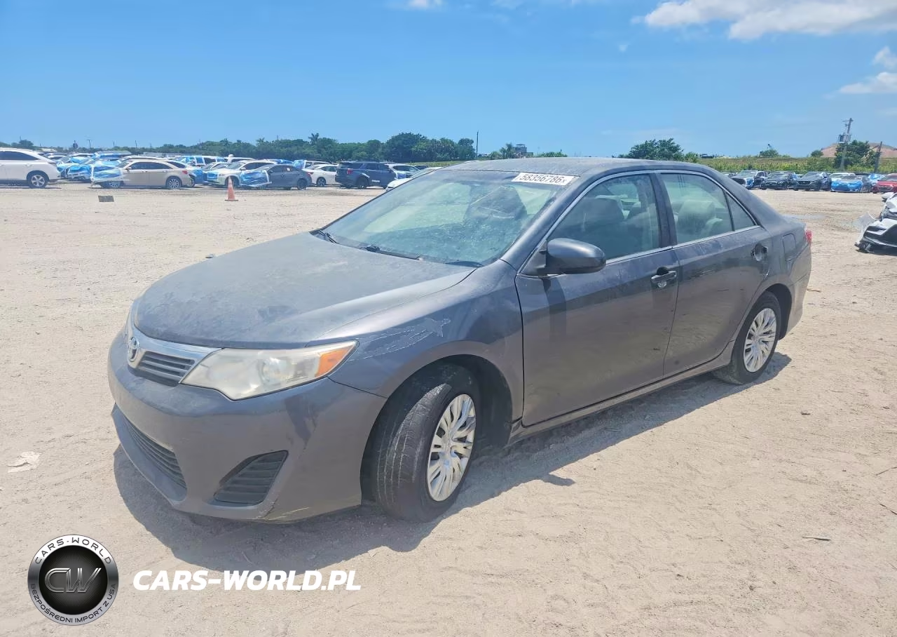 2012 Toyota Camry L – zdjęcie 1 z 12