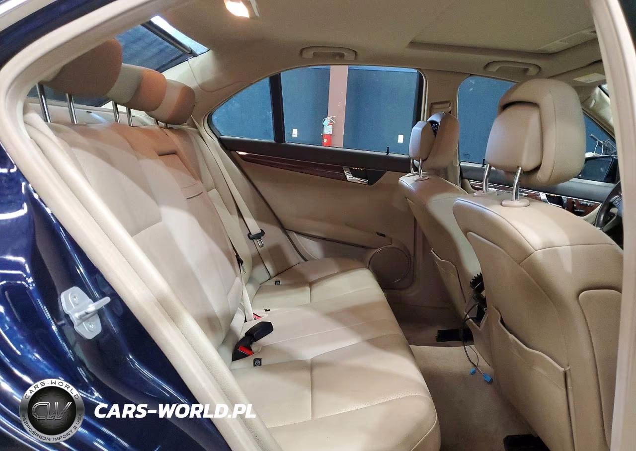 2011 Mercedes-Benz C 300 4Matic VIN:WDDGF8BB0BR143013 - 10
