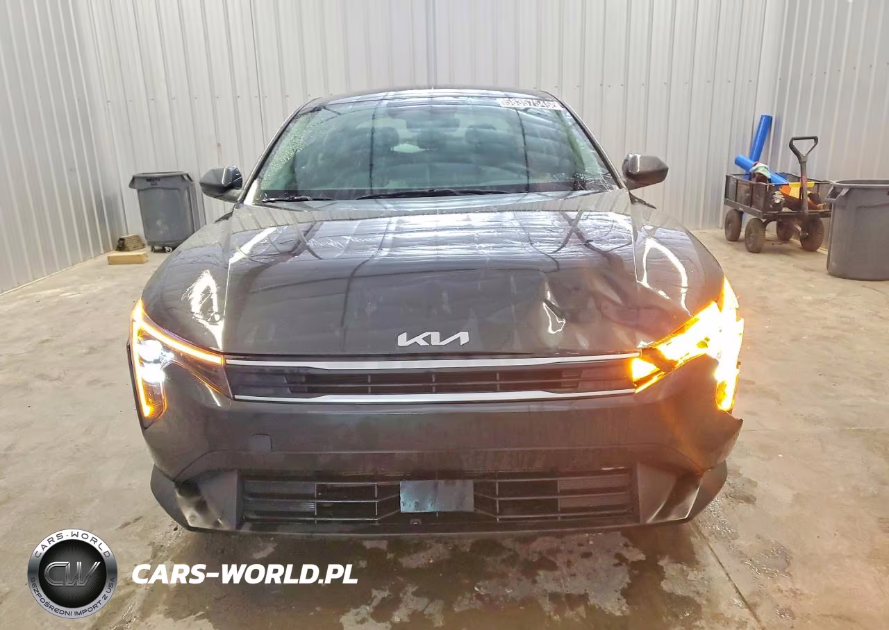 2025 Kia K4 Lxs VIN:3KPFT4DE8SE086943 - 5