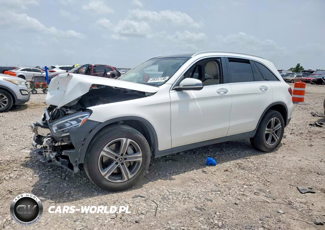 2021 Mercedes-Benz Glc 300 – zdjęcie 1 z 12