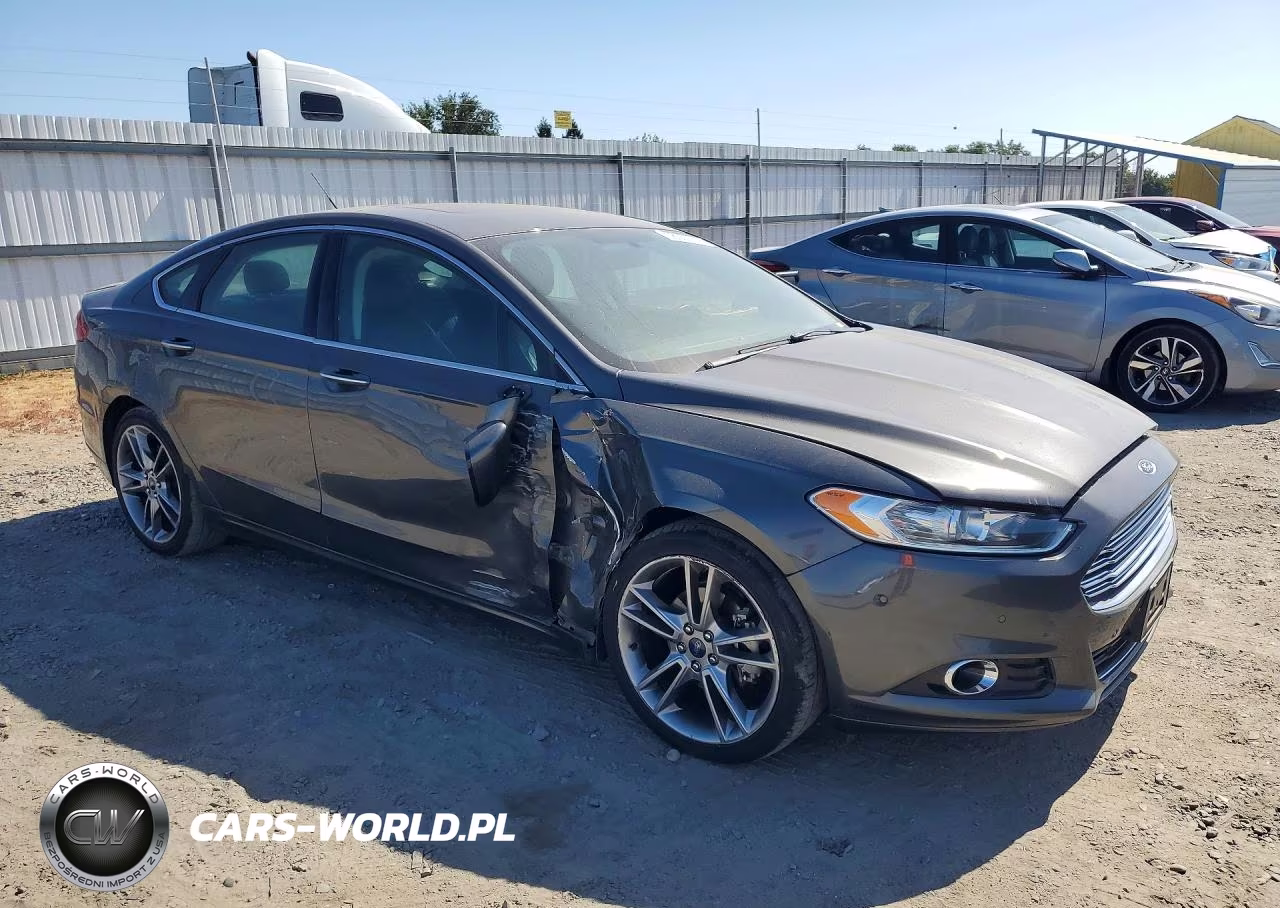2016 Ford Fusion Titanium VIN:3FA6P0D9XGR329660 - 4