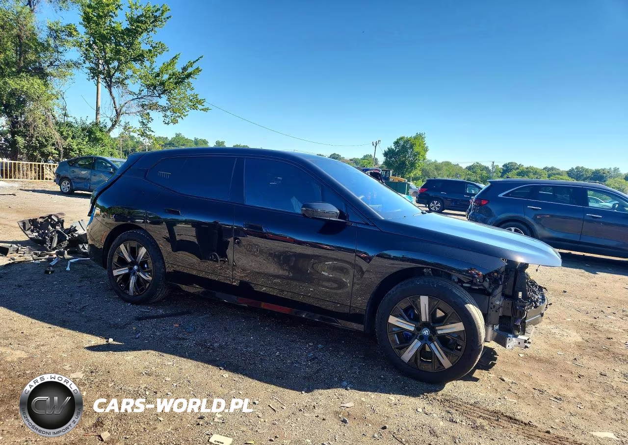 2025 BMW Ix xDrive50 VIN:WB523CF00SCS36086 - 4