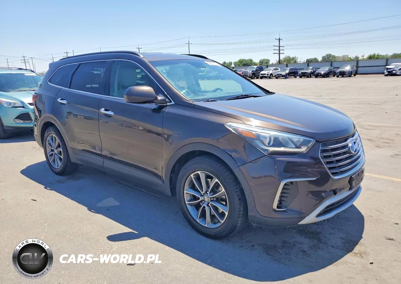 2017 Hyundai Santa Fe Se VIN:KM8SMDHF7HU176220 - 4