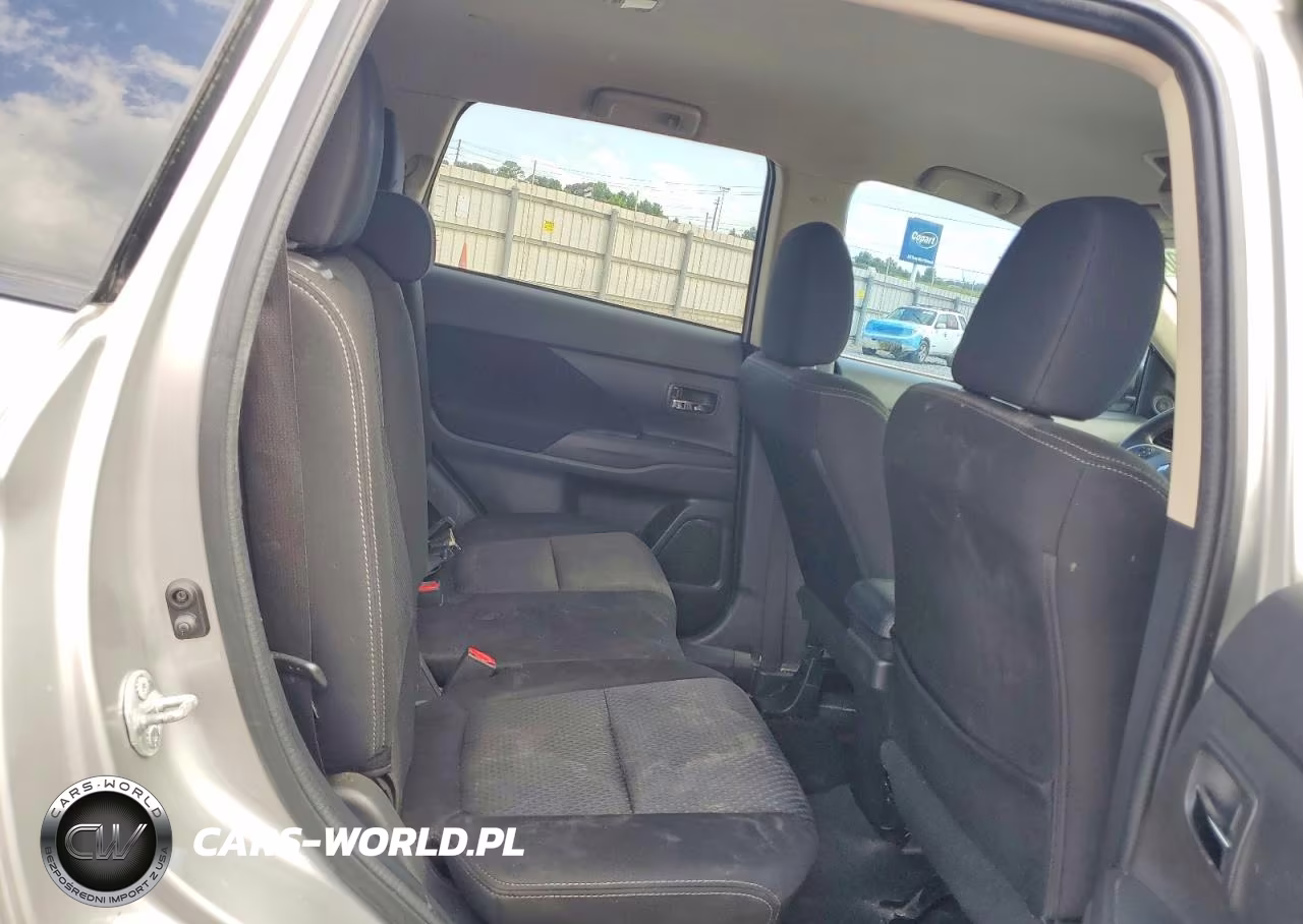 2018 Mitsubishi Outlander Se VIN:JA4AZ3A35JZ061355 - 11