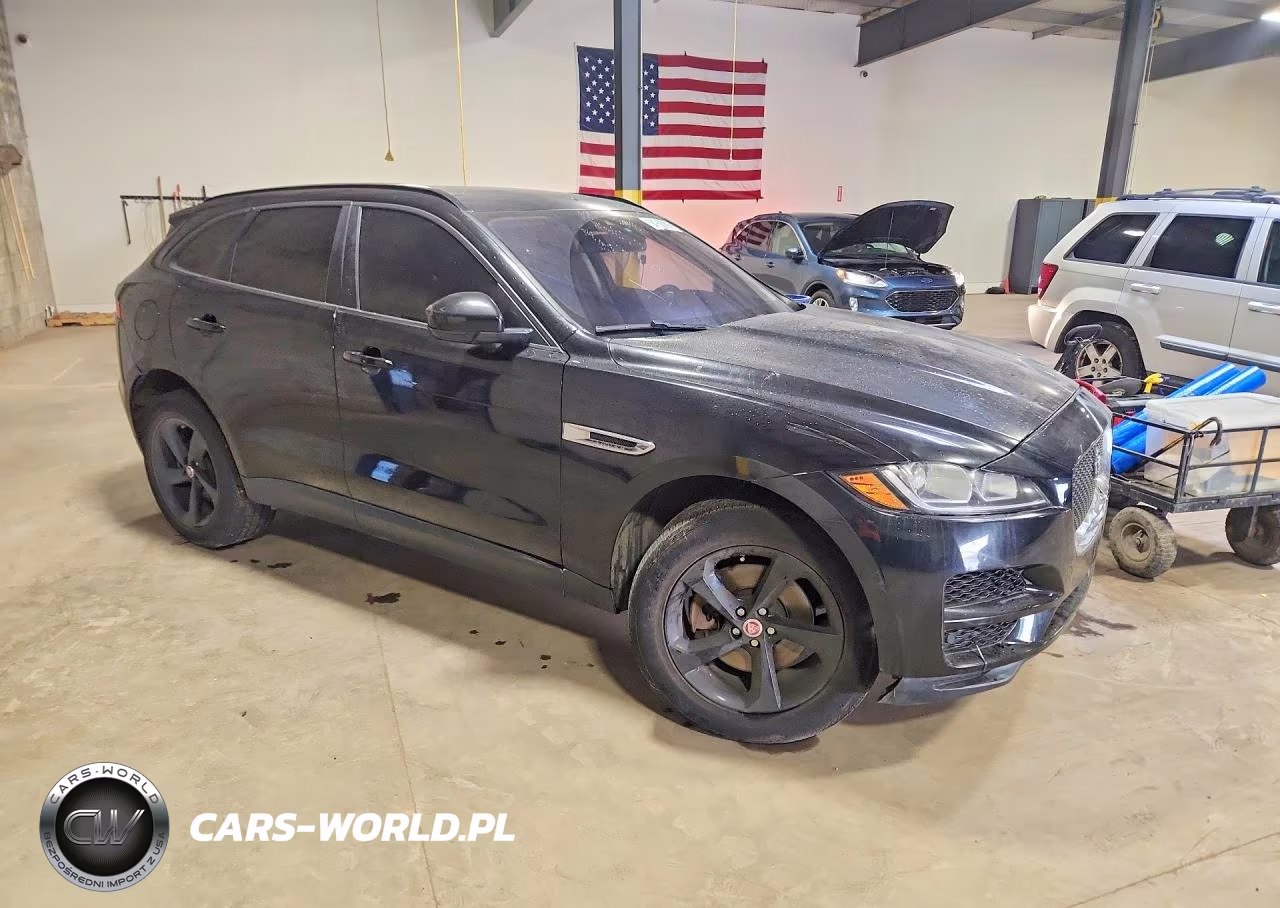 2018 Jaguar F-Pace Premium VIN:SADCJ2GX6JA282573 - 4