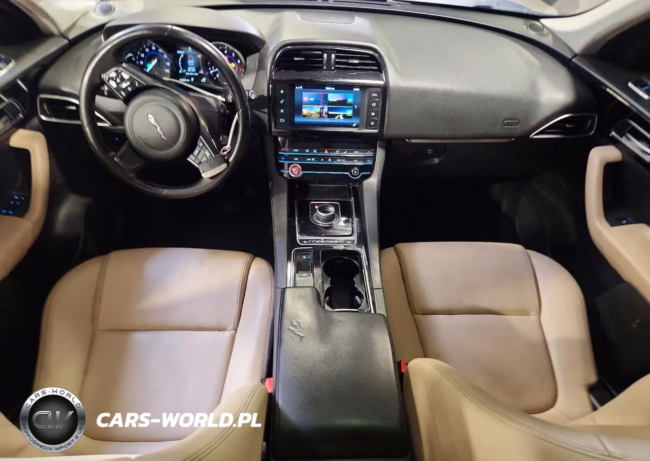 2018 Jaguar F-Pace Premium VIN:SADCJ2GX6JA282573 - 8