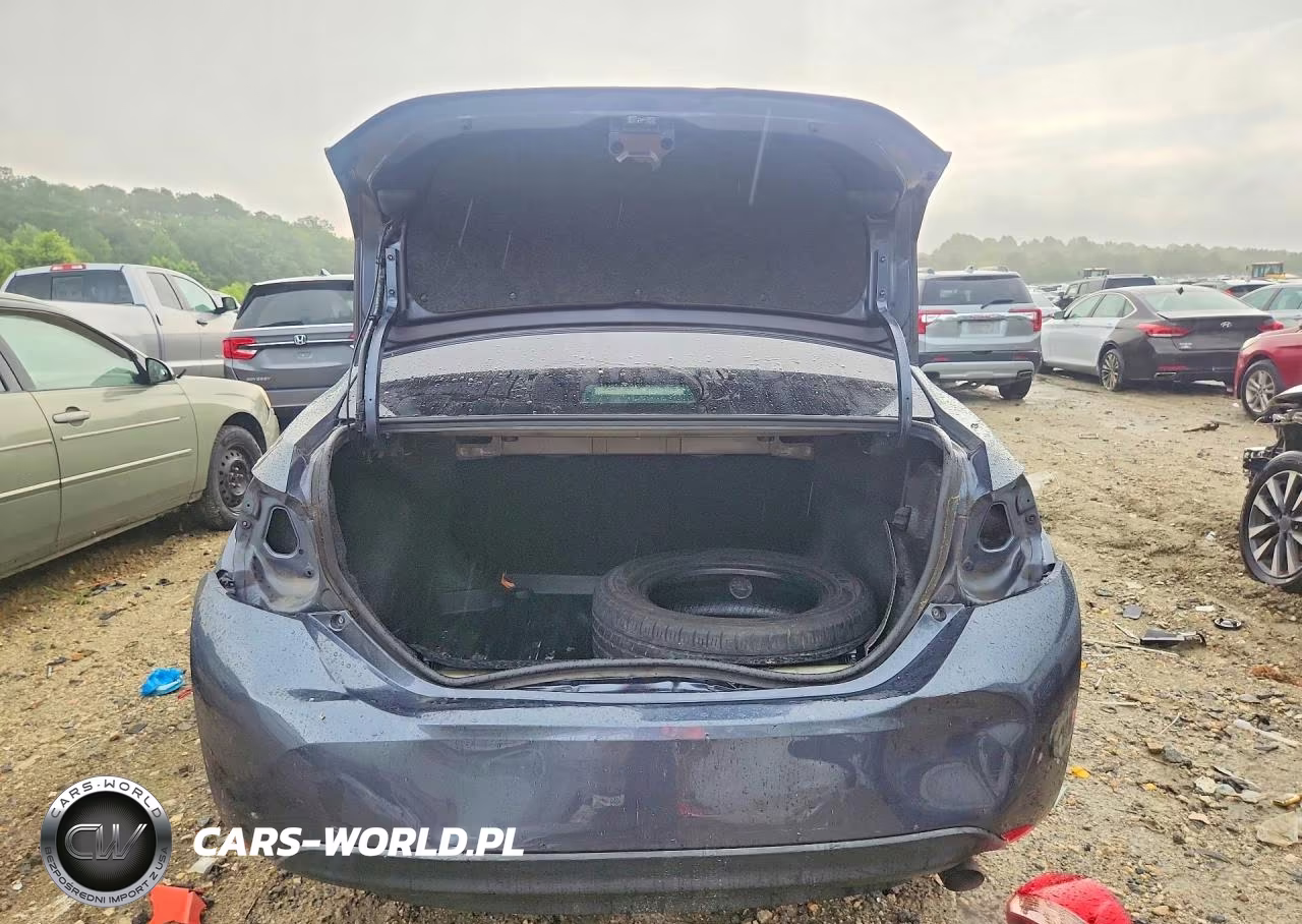 2018 Toyota Corolla L VIN:5YFBURHE6JP779512 - 6