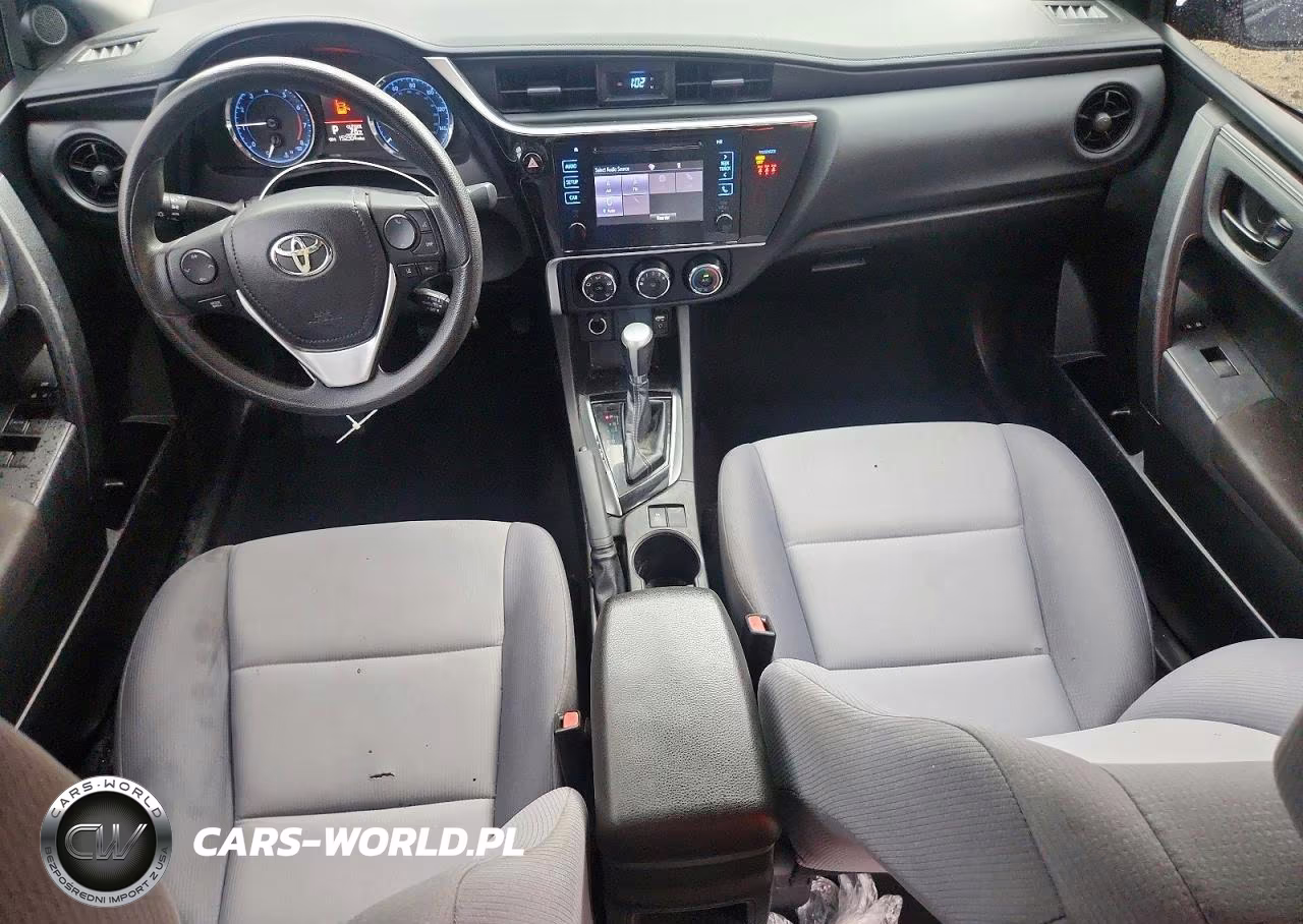 2018 Toyota Corolla L VIN:5YFBURHE6JP779512 - 8