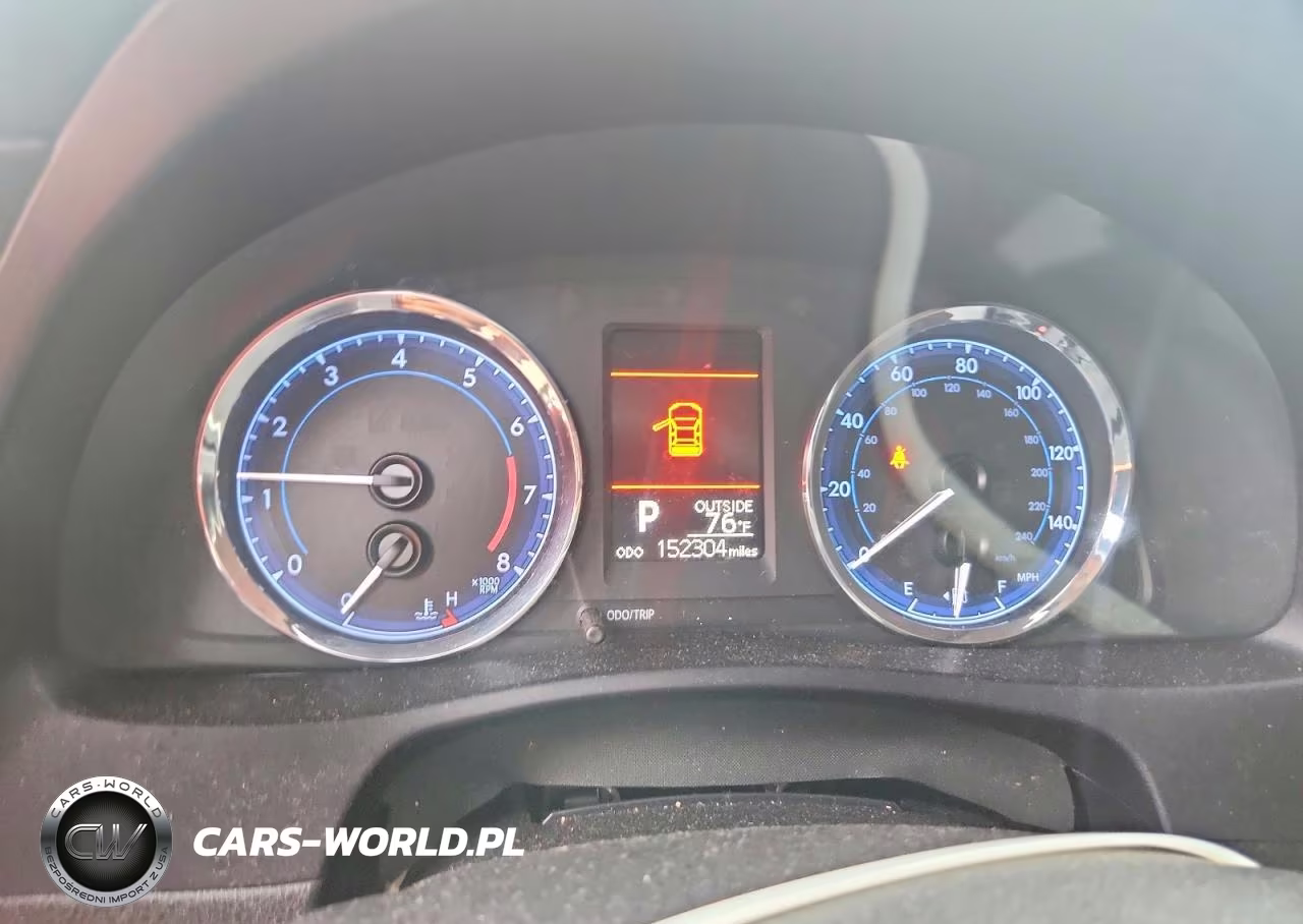 2018 Toyota Corolla L VIN:5YFBURHE6JP779512 - 9