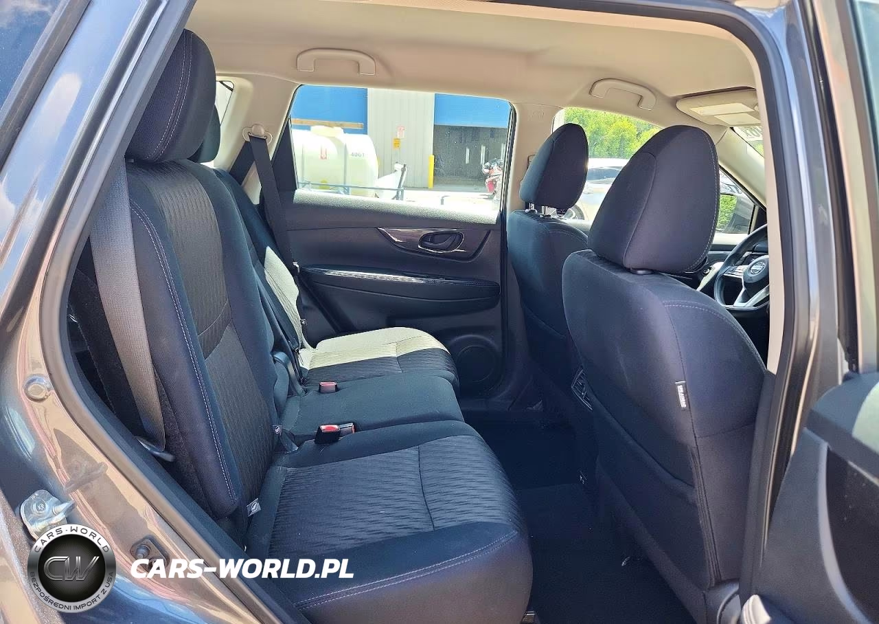 2019 Nissan Rogue S VIN:5N1AT2MV3KC818140 - 11