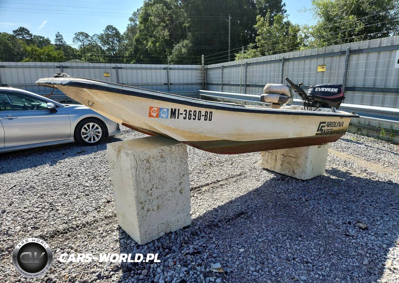 1999 Carolina Classic Boat VIN:EKHJ4205H899 - 2