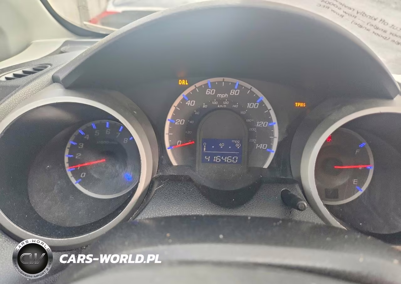 2010 Honda Fit Sport VIN:JHMGE8H43AC003883 - 9