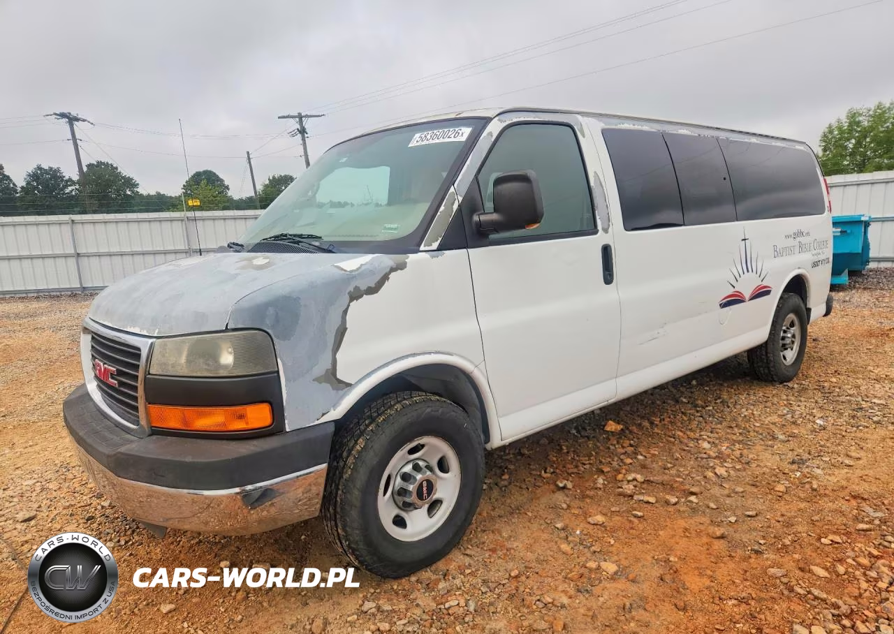 2010 GMC Savana G3500 Lt