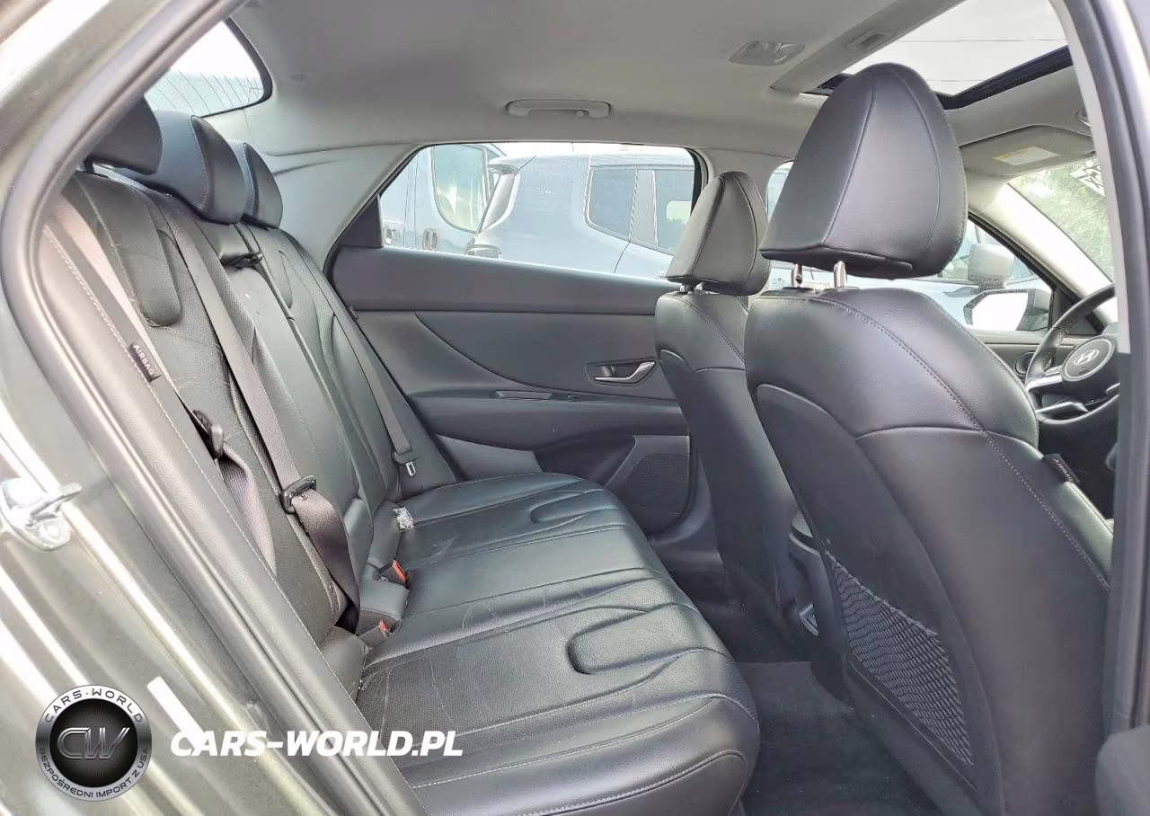 2025 Hyundai Elantra Limited VIN:KMHLP4DG5SU964706 - 10