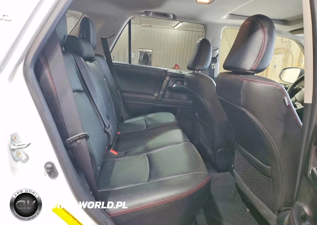 2024 Toyota 4Runner Trd Off-Road Premium VIN:JTERU5JR6R6289350 - 11