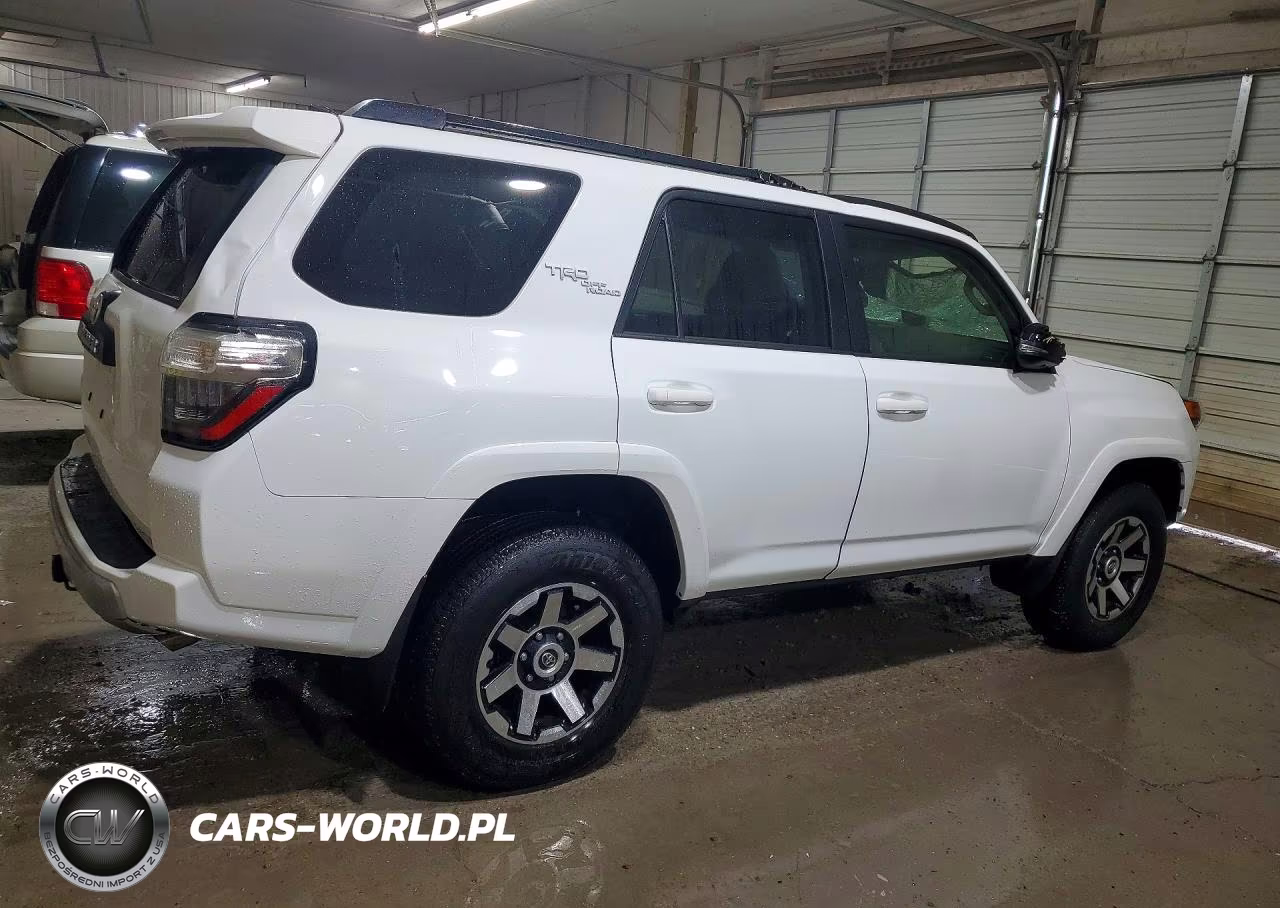 2024 Toyota 4Runner Trd Off-Road Premium VIN:JTERU5JR6R6289350 - 3