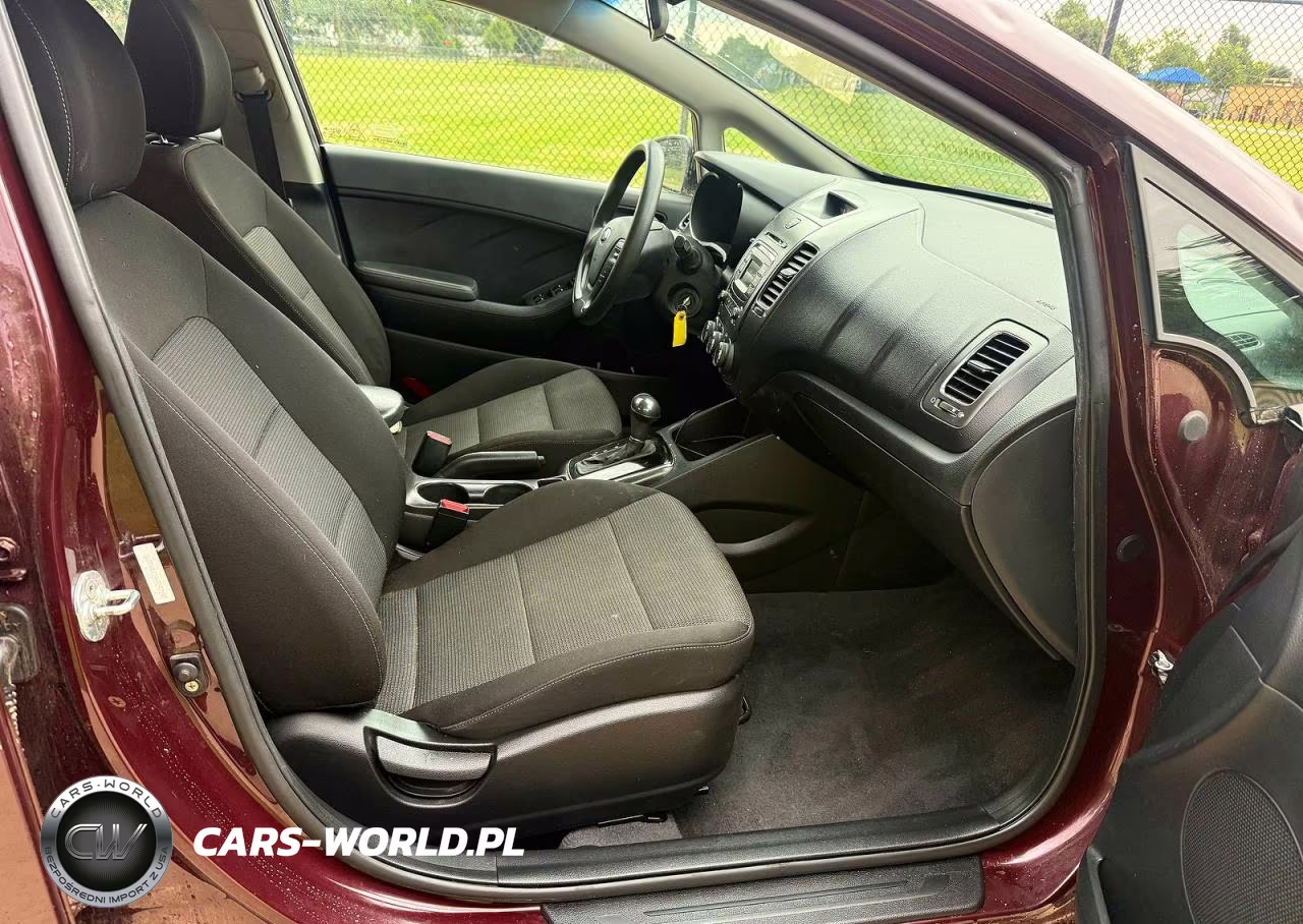 2017 Kia Forte Lx VIN:3KPFK4A75HE097190 - 5