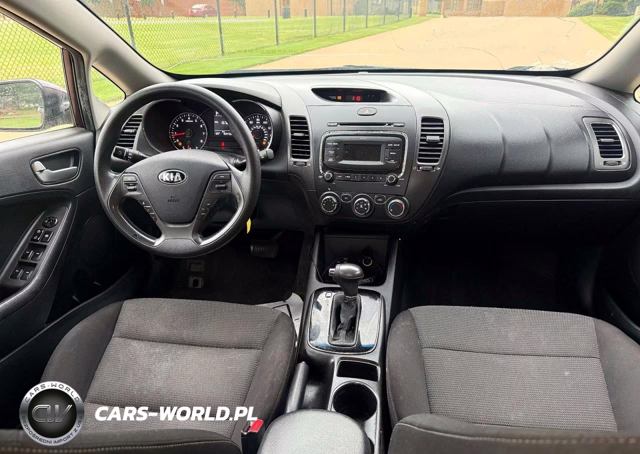 2017 Kia Forte Lx VIN:3KPFK4A75HE097190 - 9