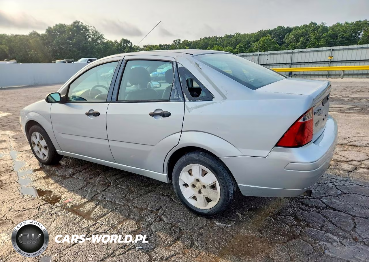 2007 Ford Focus Zx4 VIN:1FAHP34N87W210879 - 2