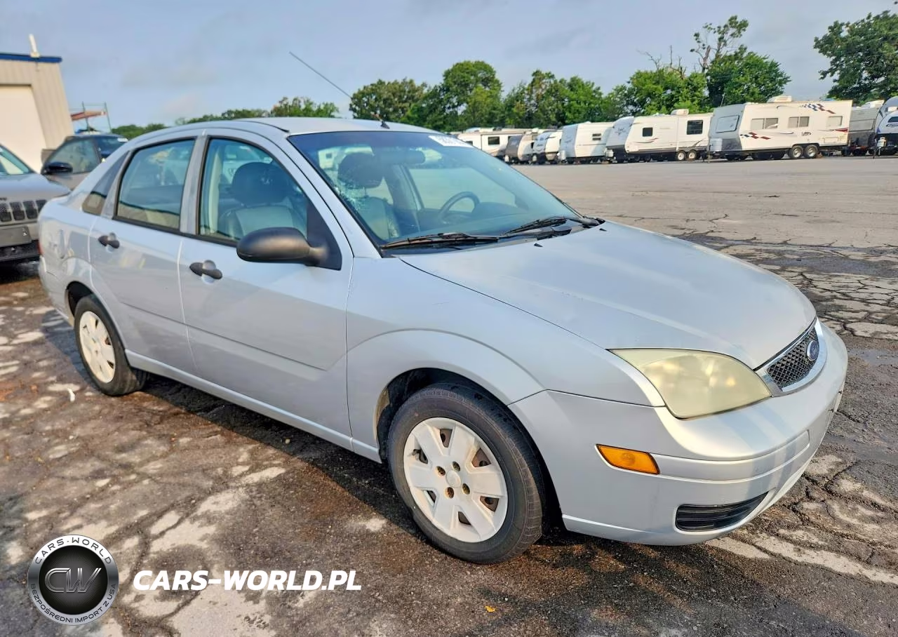 2007 Ford Focus Zx4 VIN:1FAHP34N87W210879 - 4