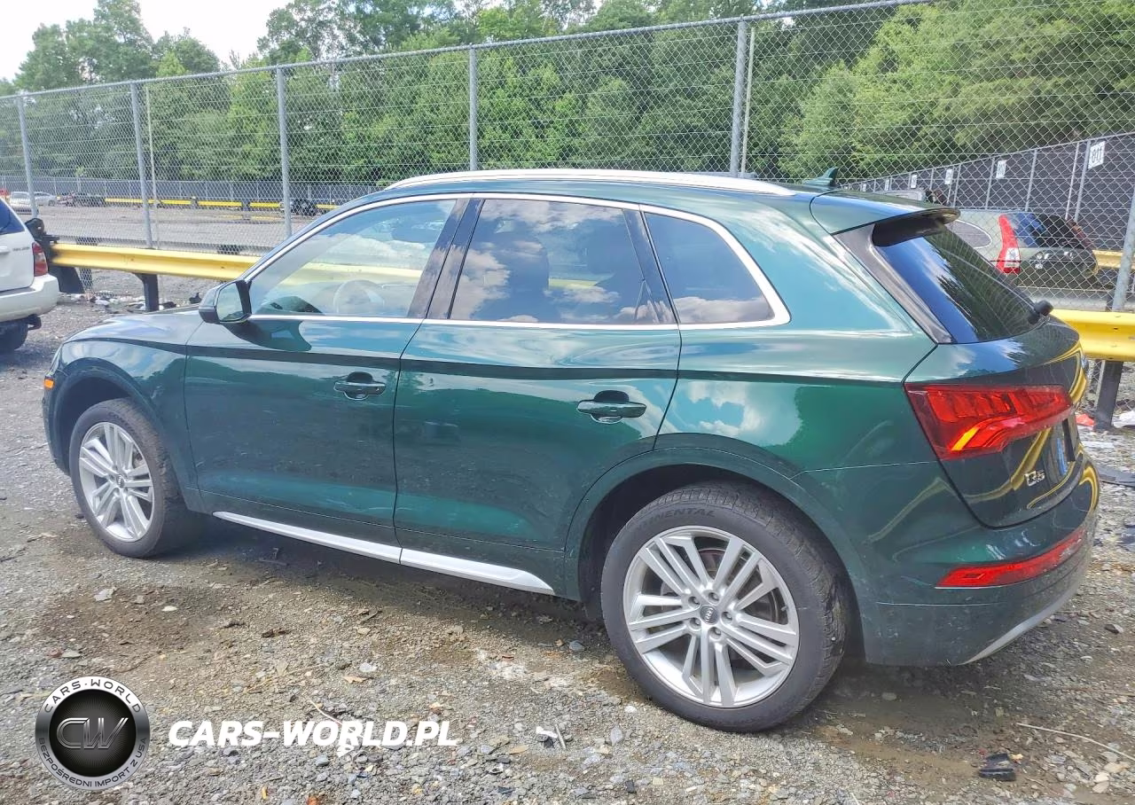 2018 Audi Q5 Prestige VIN:WA1CNBFY8J2121821 - 2