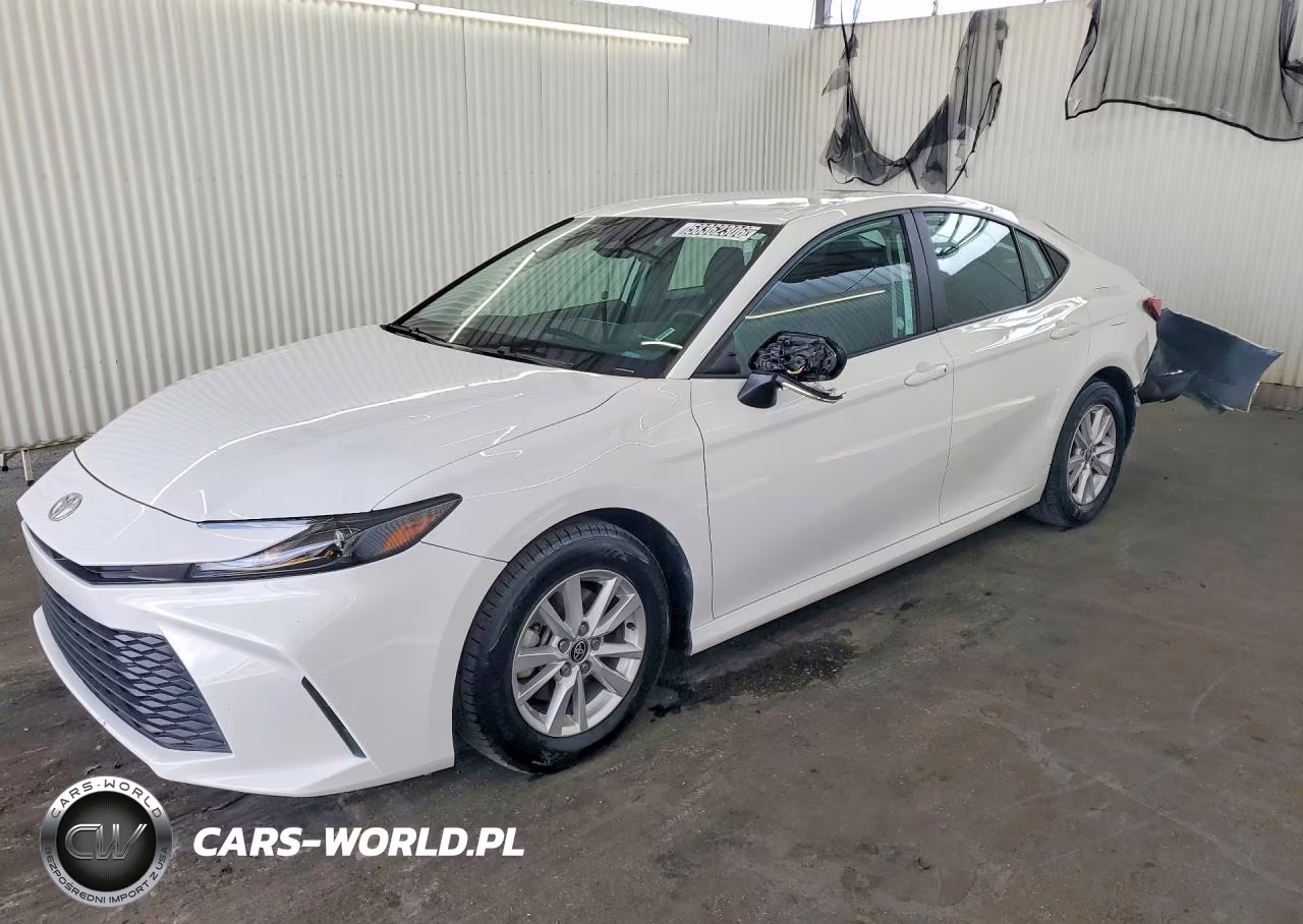 2025 Toyota Camry Le – zdjęcie 1 z 13