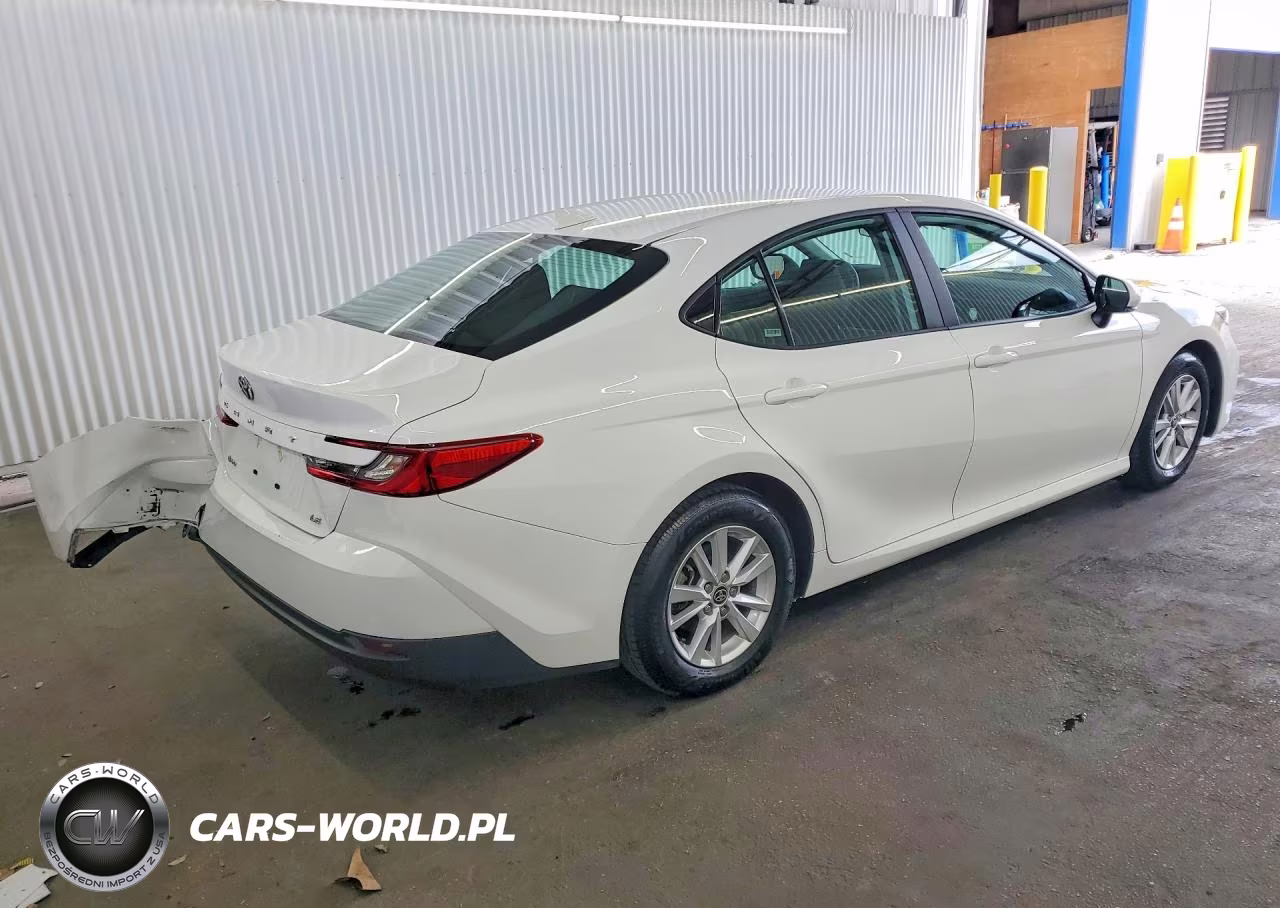 2025 Toyota Camry Le VIN:4T1DAACK1SU552356 - 3