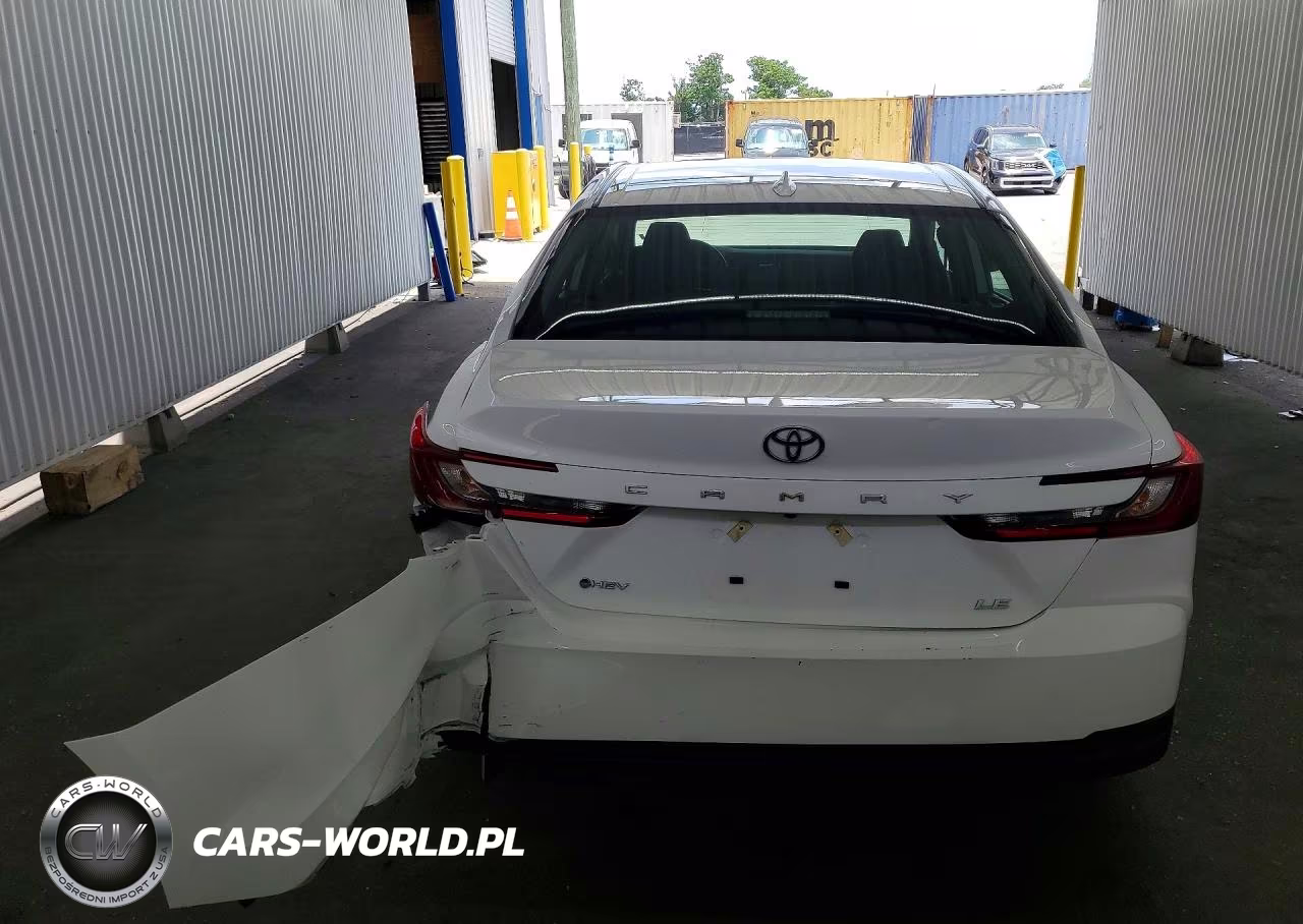 2025 Toyota Camry Le VIN:4T1DAACK1SU552356 - 6