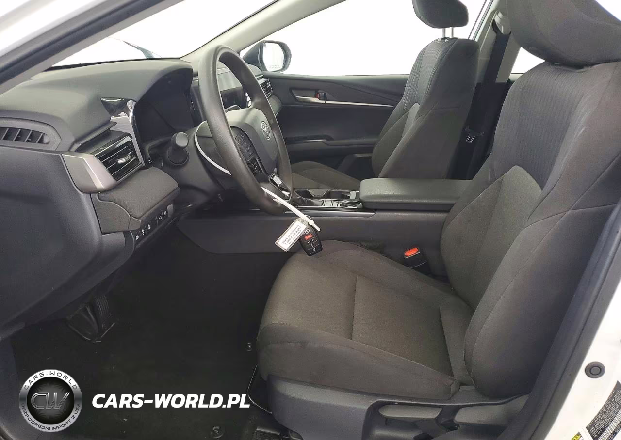 2025 Toyota Camry Le VIN:4T1DAACK1SU552356 - 7