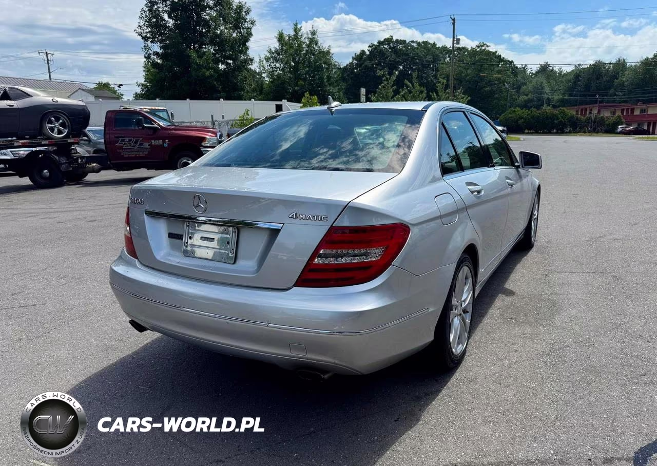 2014 Mercedes-Benz C 300 4Matic VIN:WDDGF8AB7EG239514 - 3