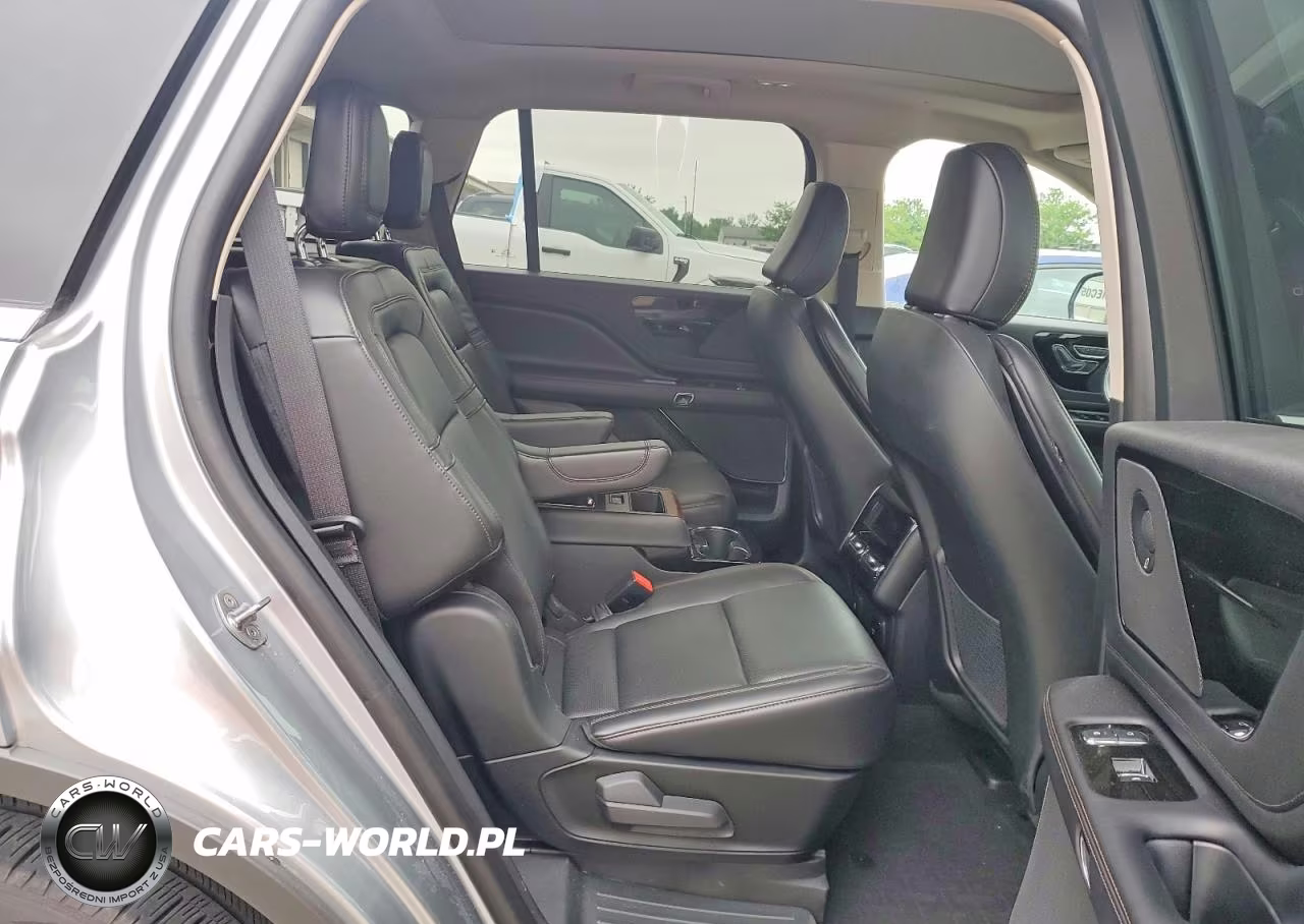 2023 Lincoln Aviator Reserve VIN:5LM5J7XC9PGL29012 - 11