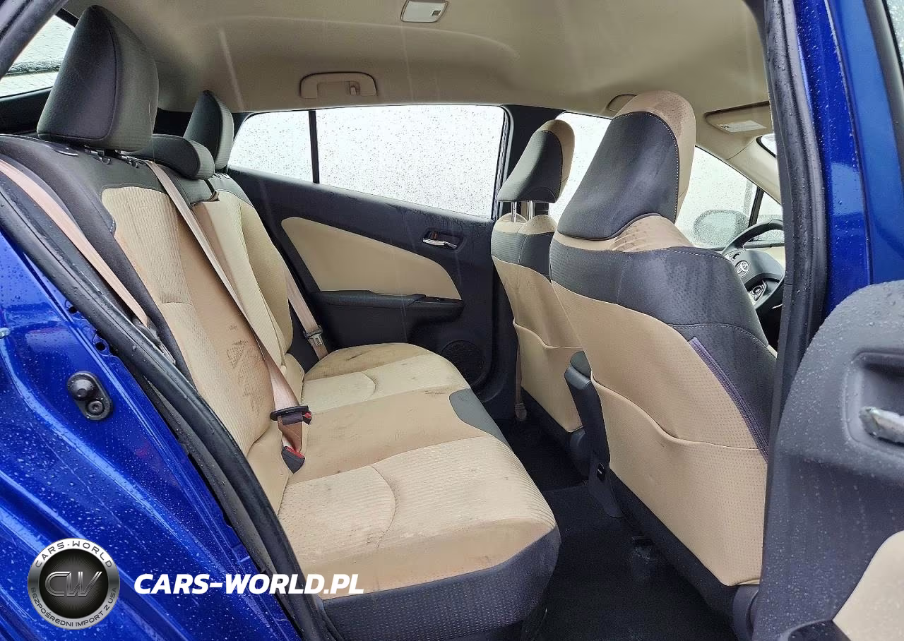 2017 Toyota Prius Three VIN:JTDKARFU5H3049418 - 10