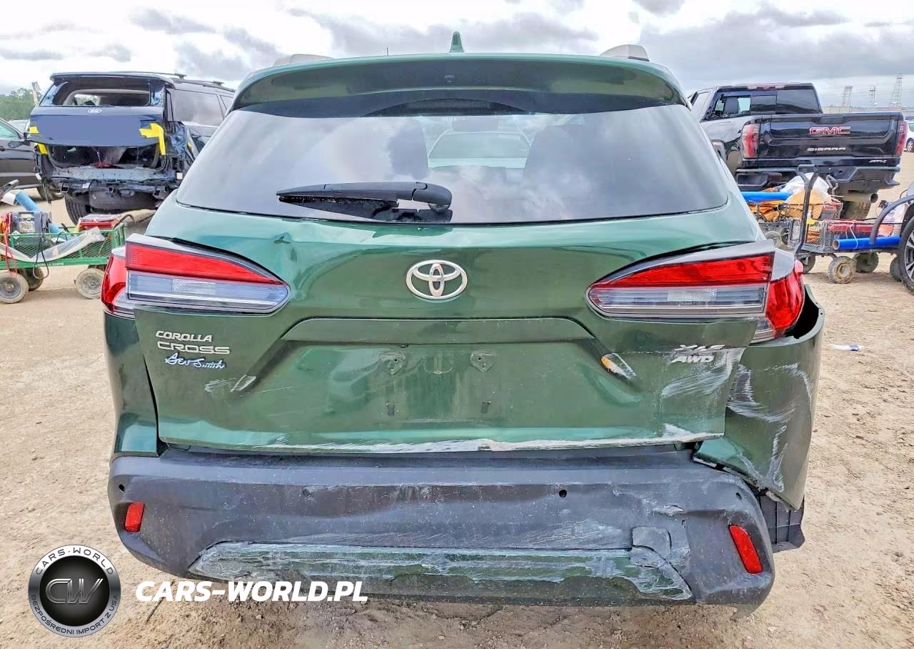 2022 Toyota Corolla Cross Xle VIN:7MUDAABG2NV040380 - 6