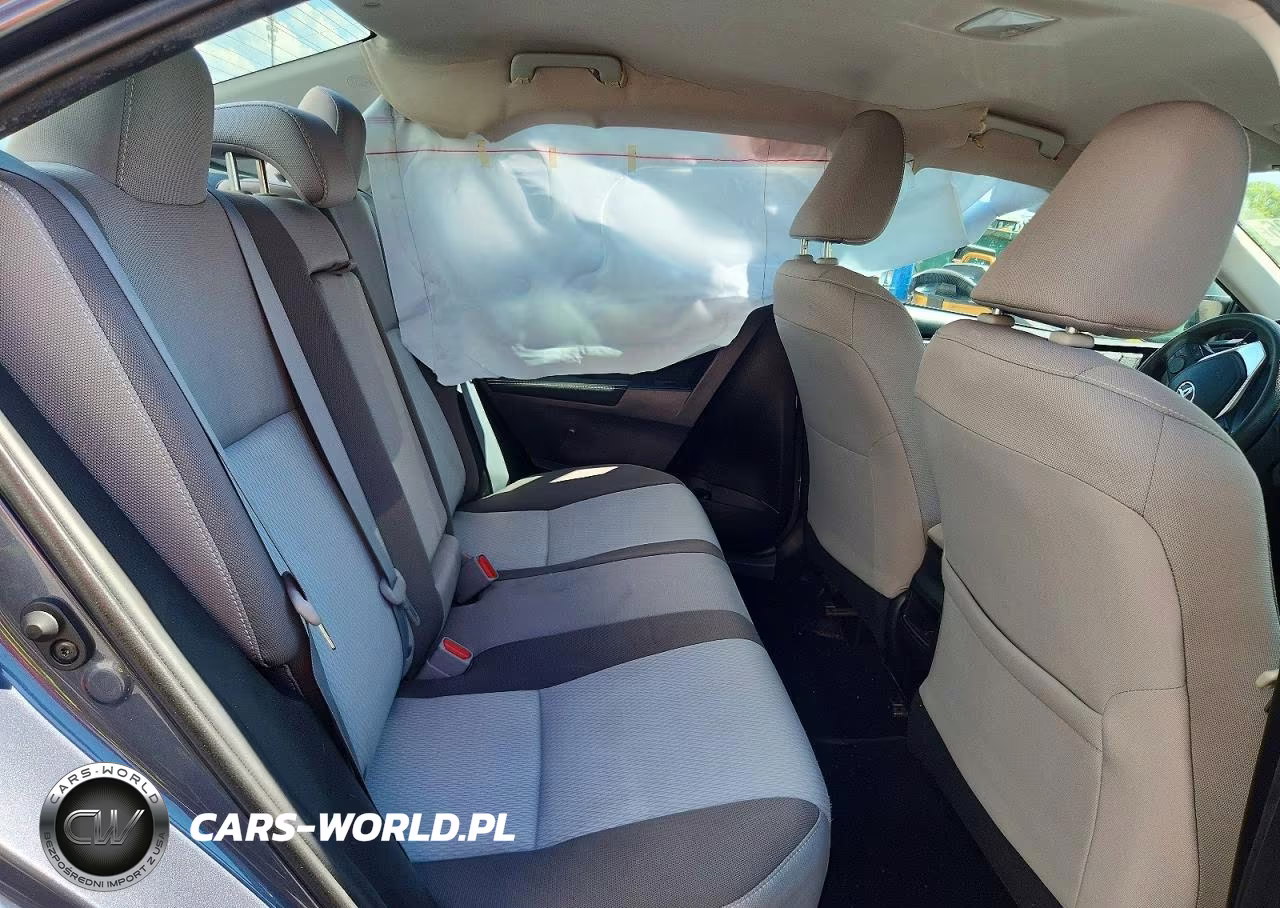 2018 Toyota Corolla Le VIN:5YFBURHE9JP826693 - 10