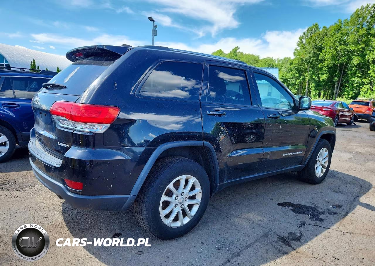 2015 Jeep Grand Cherokee Laredo VIN:1C4RJFAG4FC141289 - 3