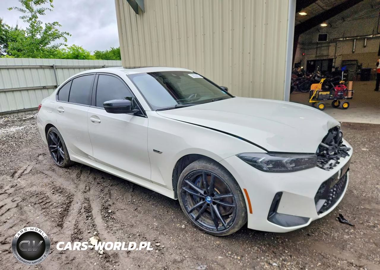 2023 BMW 330Xe VIN:3MW39FS09P8D31613 - 4