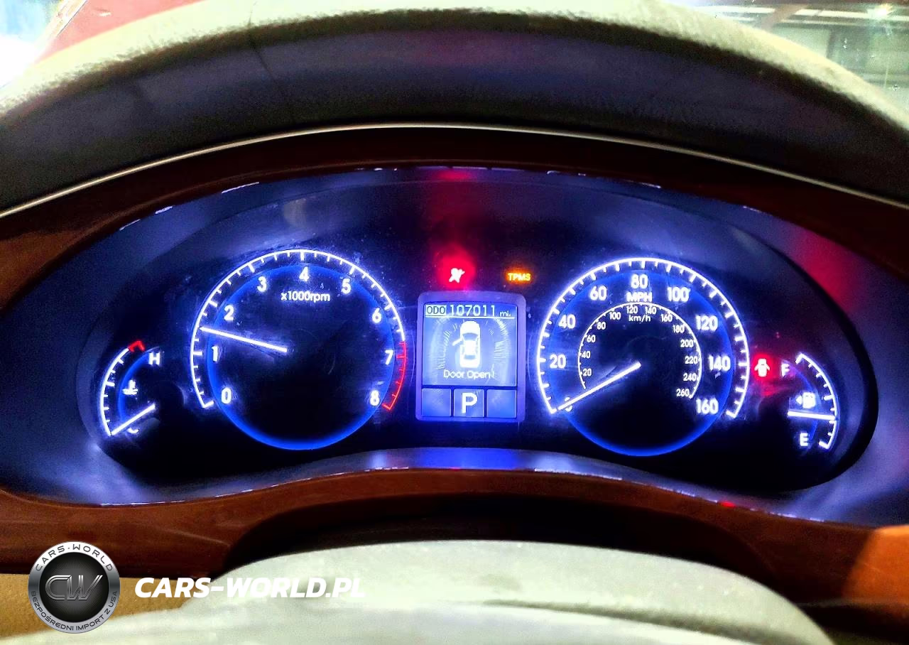 2013 Hyundai Genesis 3.8L VIN:KMHGC4DD4DU210217 - 9